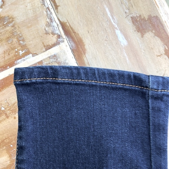 INC skinny leg denim jeans, size 6 petite, regular fit - International Concepts - Picture 6 of 10